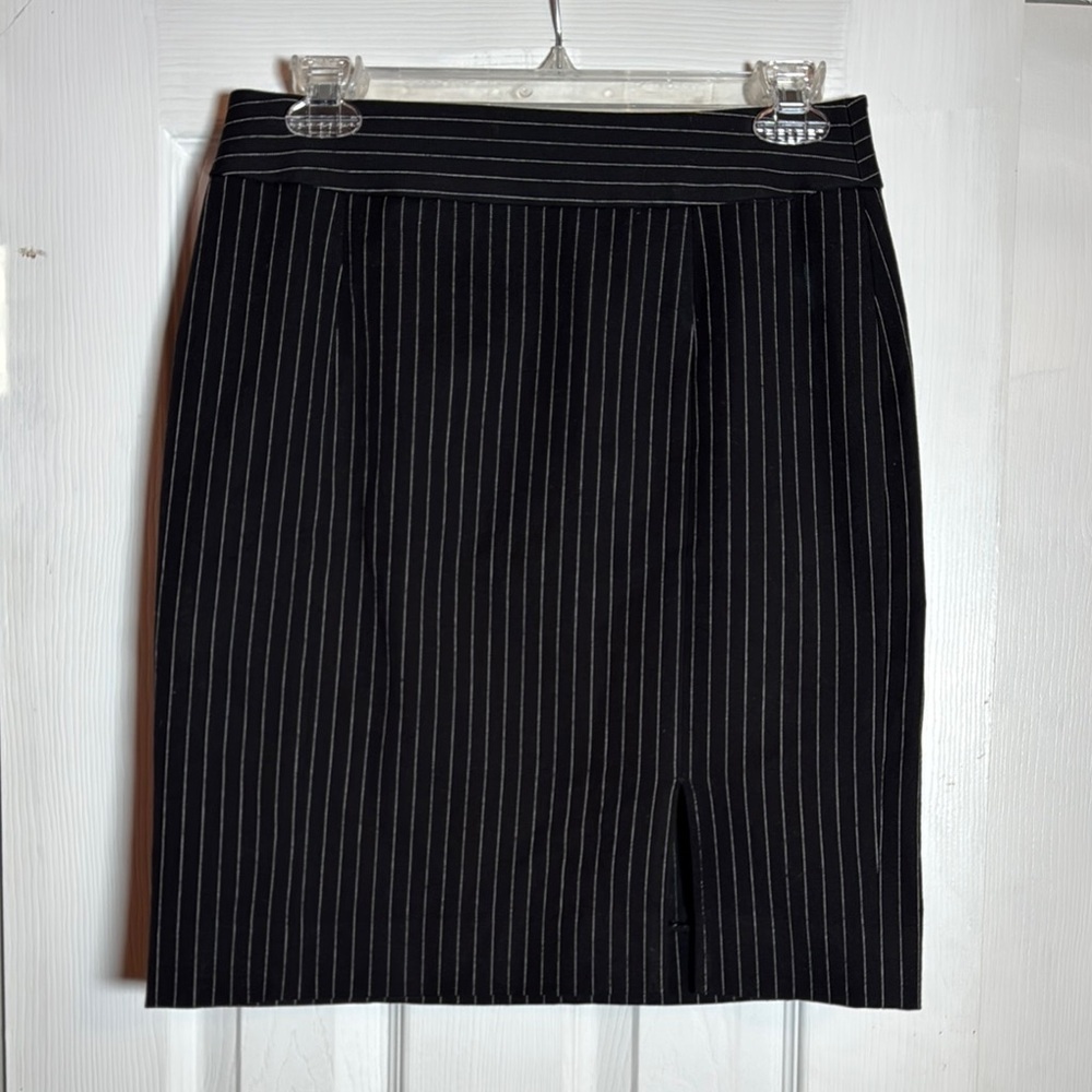 Banana Republic Black Pinstripe Skirt size 2